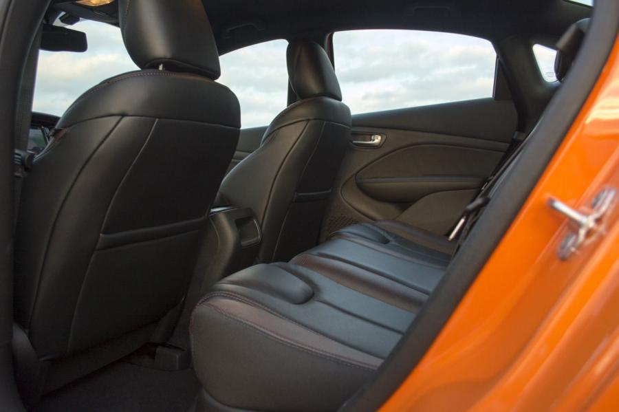  Dodge Dart GT 2013 года  (фото 48 из 55)